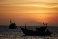 mimpi mancing dapat ikan